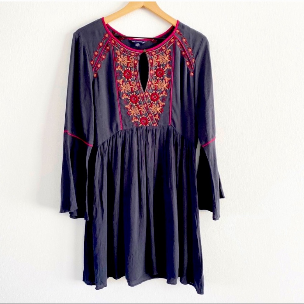 American Eagle Gray Embroidered Keyhole Boho Dress